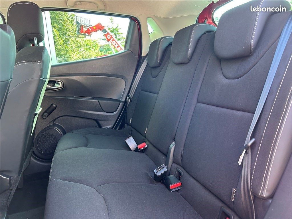 Renault Clio IV DCI 90 ENERGY Limited (image 12)