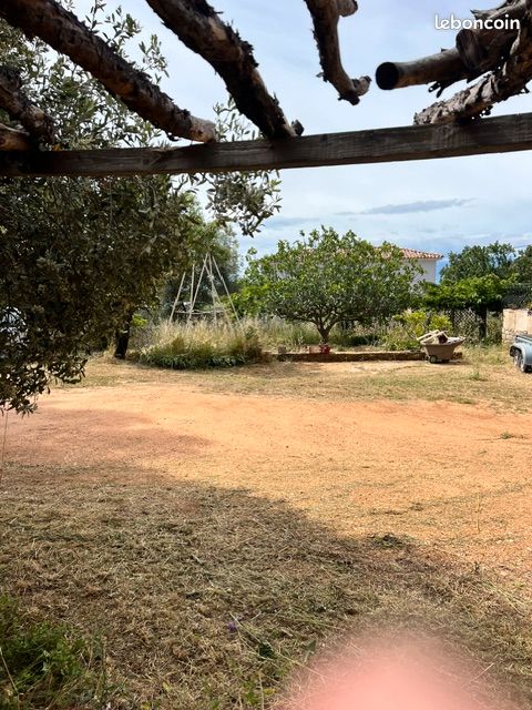 Pierreplane Terrain 665 m² avec permis purgé pour villa contemporaine · à Bandol · 565 000 €