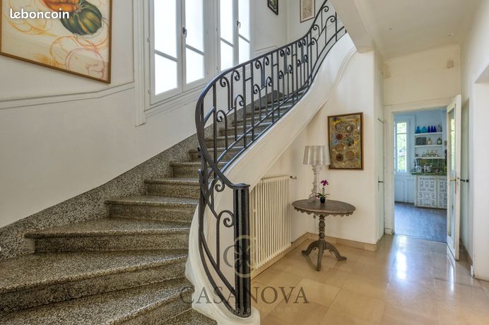 Maison 7 pièces 223 m² — 6