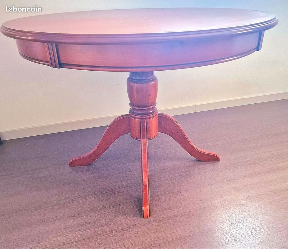Table ronde et ovale + chaises (image 2)