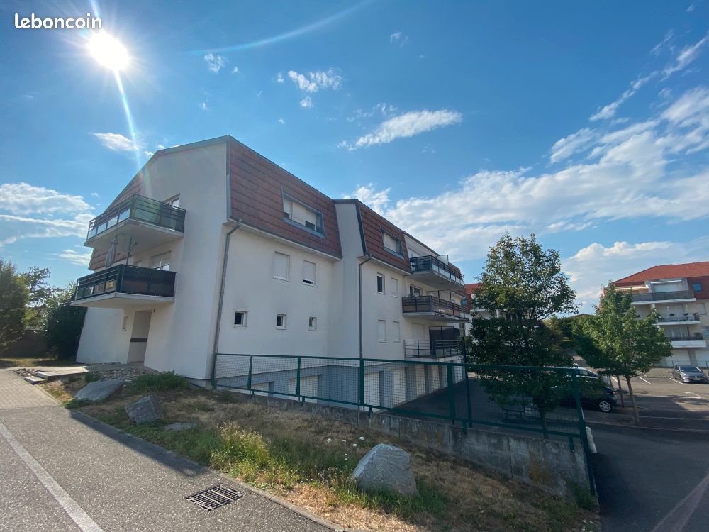 Parking 3 pièces 57 m² · à Holtzheim · 57 m² · 880 €