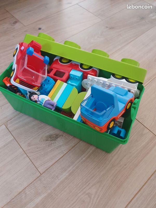 Boite duplo et playmobil (image 1)