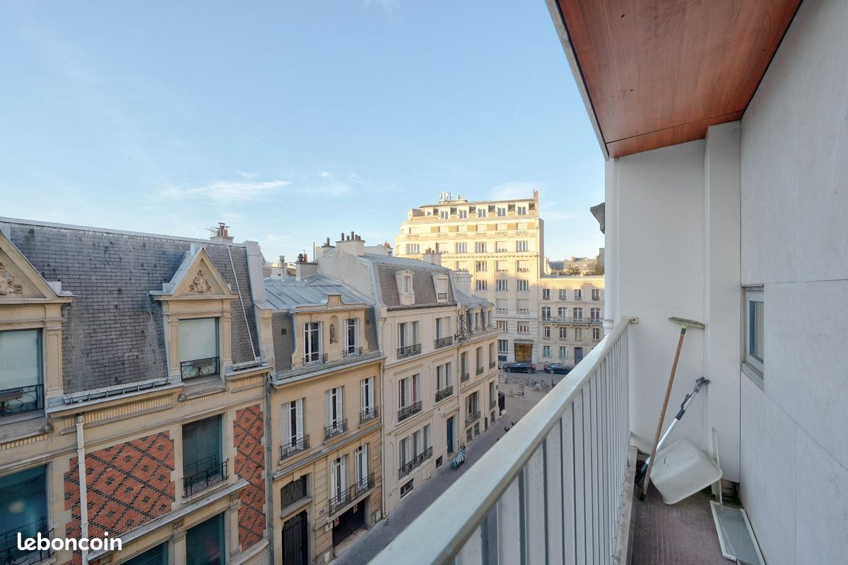 Appartement 1 pièce 32 m² · à Paris · 32 m² · 318 000 €