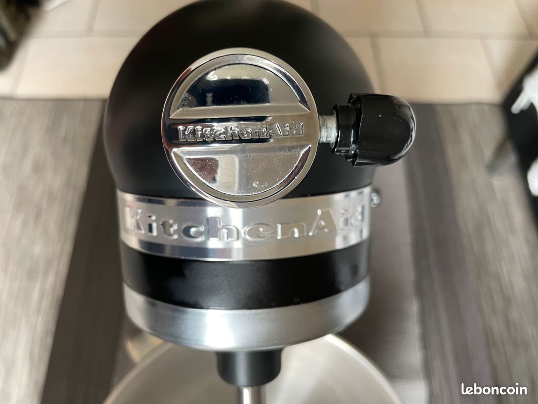 ROBOT PÂTISSIER À TÊTE INCLINABLE 4,7L - ARTISAN - Noir réglisse | FR