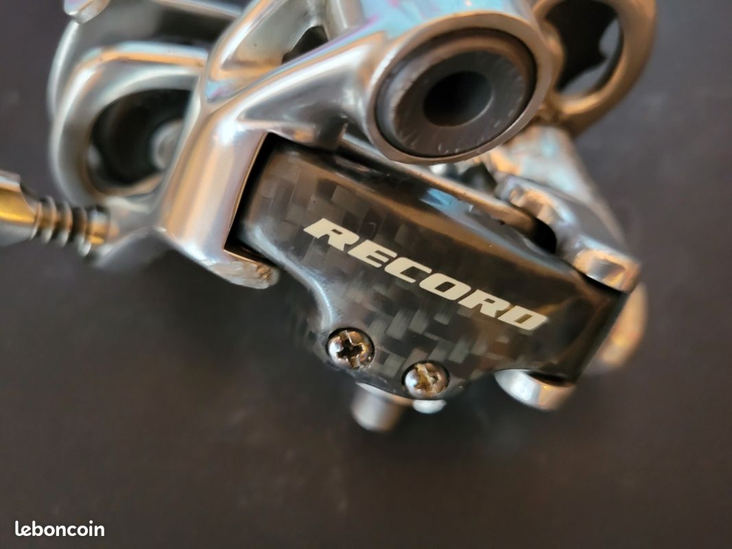 Dérailleur Arrière Campagnolo Record 10 Carbone – Cage Moyenne 73mm – Occasion