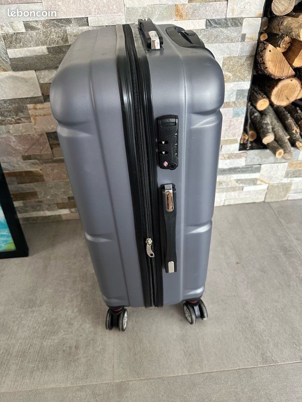 Valise (image 1)