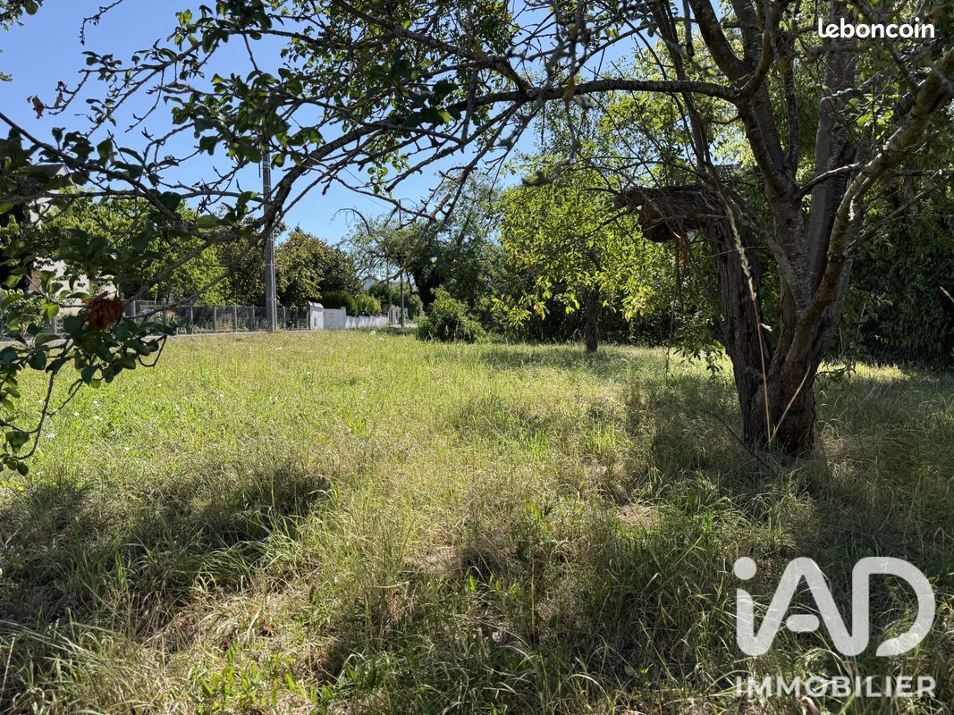 Terrain 897 m² · à Saintry-sur-Seine · 897 m² · 226 000 €