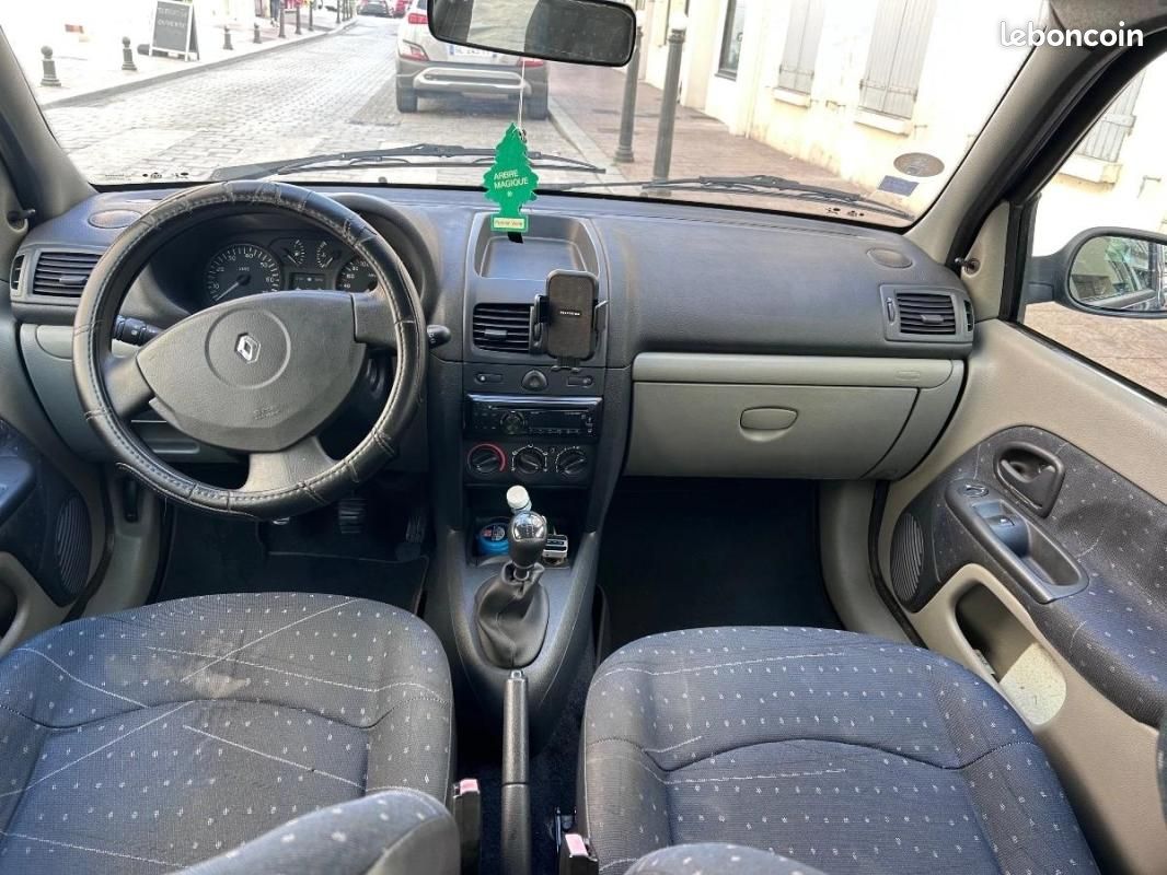 Renault Clio 1.2 60 AUTHENTIQUE (image 11)