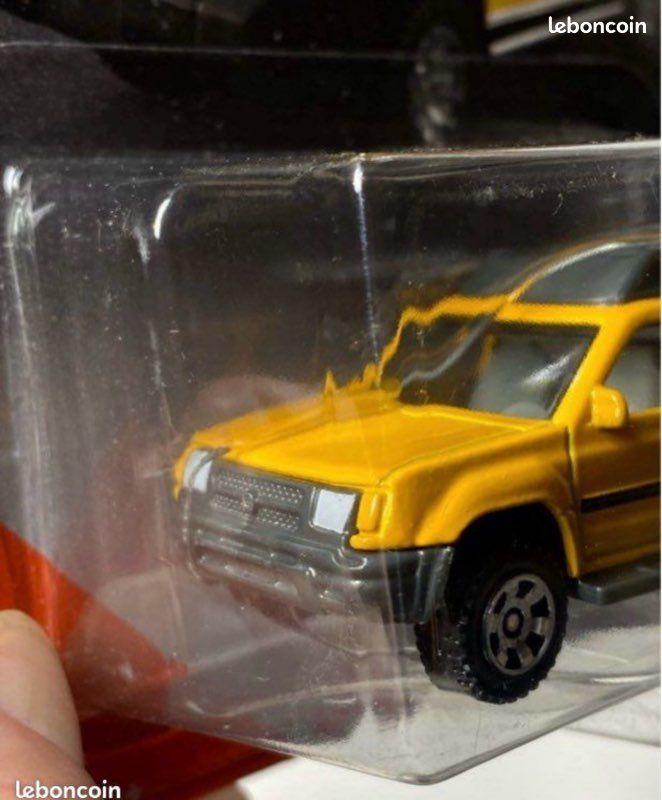 2000 Nissan Xterra Hot Wheels Matchbox Power Grabs 2000 NISSAN