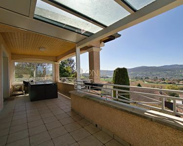 Maison 725 000 € - 150 m²