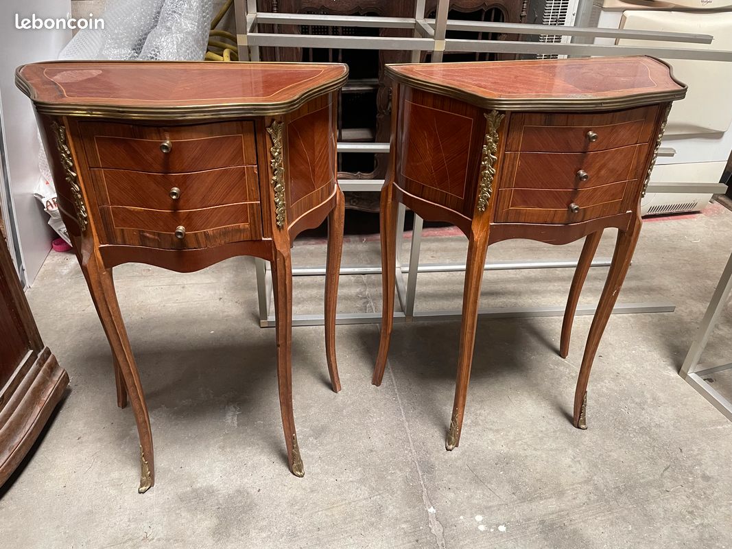 Table de chevet, style Louis XV, Louis XIX (image 1)