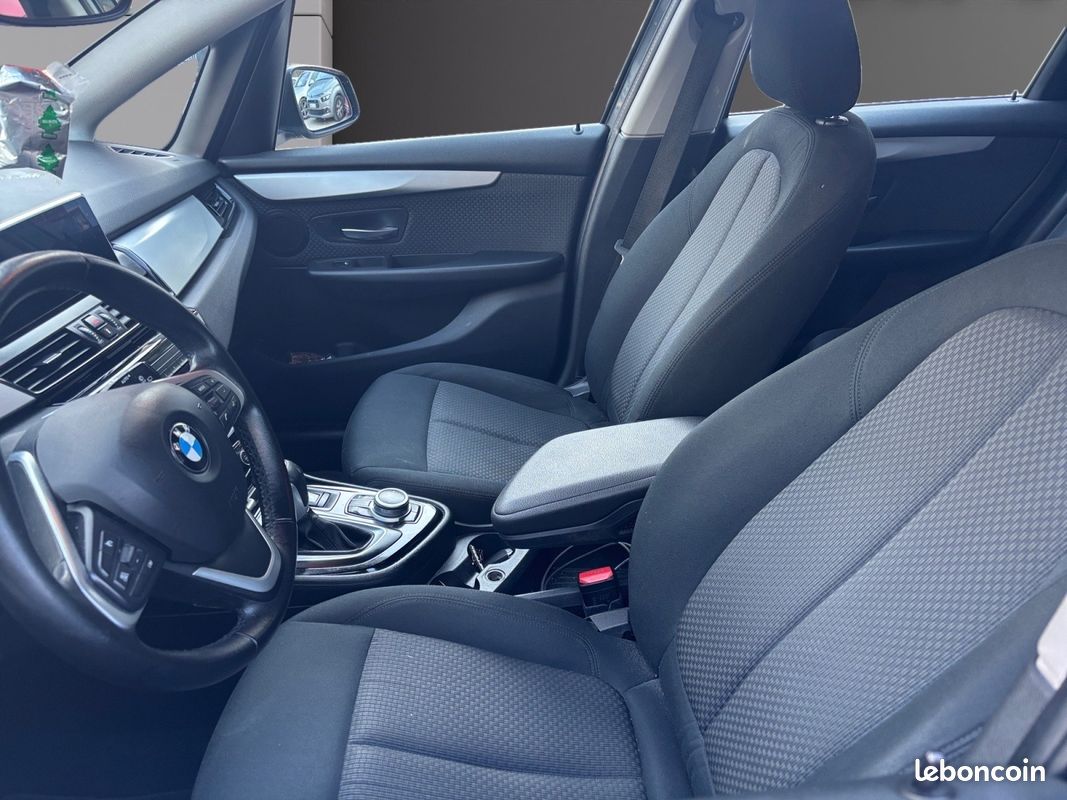 BMW SERIE 2 ACTIVE TOURER F45 LCI 225xe iPerformance 220 ch BVA6 Business Design Caméra de recul Radar avant arrière Hayon électriq (image 6)