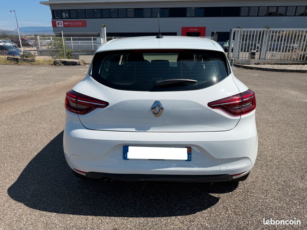Renault clio 5 1.0 sce 65 cv modèle 2021 très bon état général seulement 60 000 kms très faible consommation (image 6)