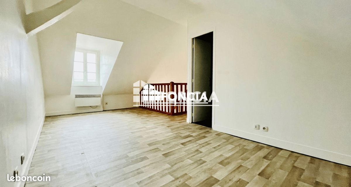 Appartement 2 pièces 44 m² · à Versailles · 44 m² · 921 €/mois