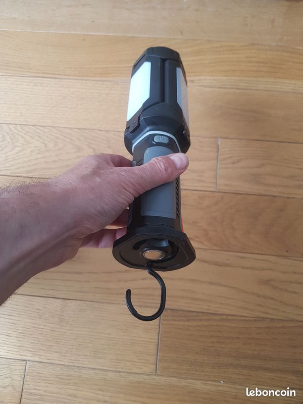 Torche LED puissante Neuf (image 4)