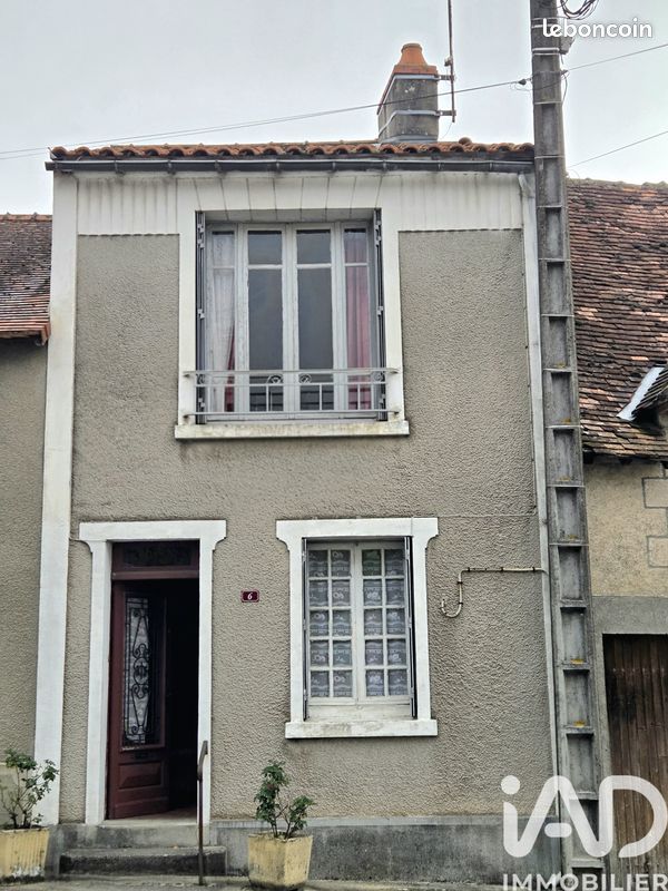 Maison 2 pièces 62 m² · à Lussac-les-Églises · 62 m² · 29 900 €