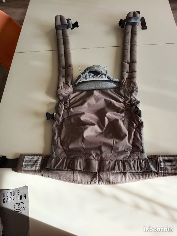 Porte-bébé HoodieCarrier 2 - Gris Athlétique (image 2)