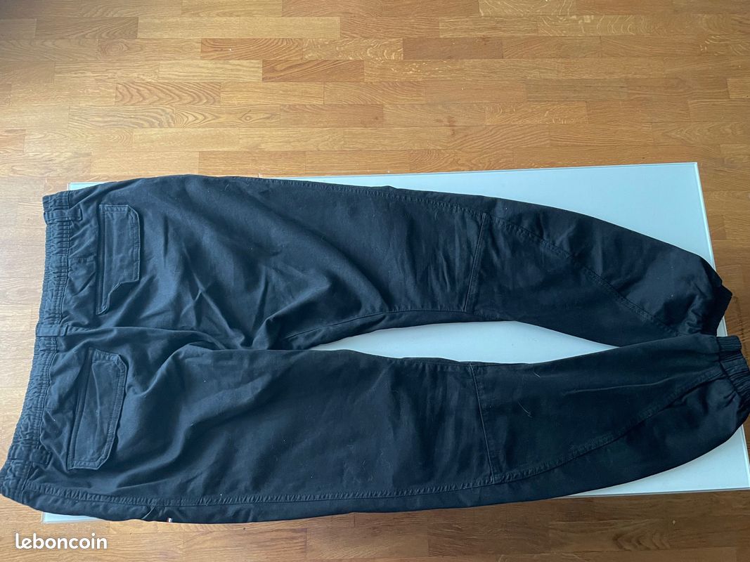 Pantalon Reyes noir Vêtements