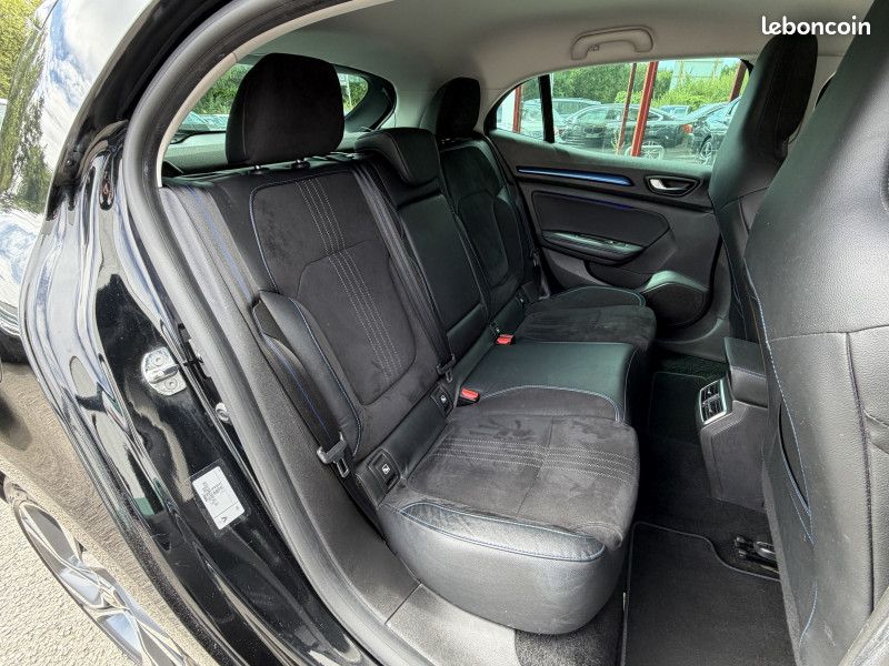Renault MEGANE IV 1.6 DCI 165CH ENERGY GT EDC (image 10)