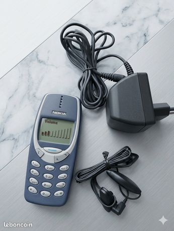 Ancien Téléphone Nokia – Modèle 000 – Noir – Excellent état