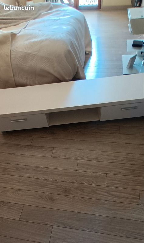Meuble bas tele (image 1)