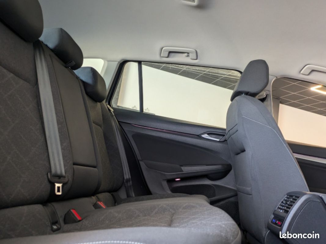 VOLKSWAGEN GOLF SW 2.0 TDI SCR 115cv Life (image 4)