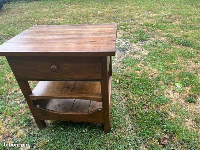 Table console (image 1)
