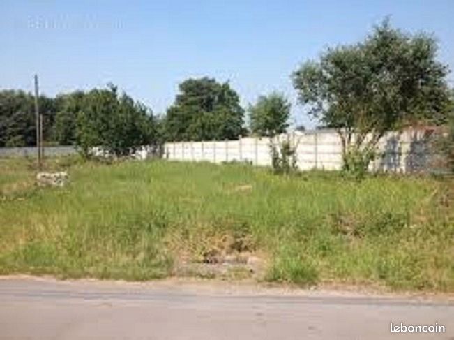 Terrain 730 m² · au Teich · 198 000 €
