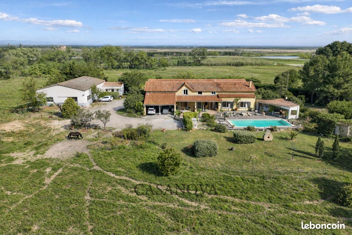 Maison 15 pièces 420 m² · à Aigues-Mortes · 420 m² · 1 470 000 €