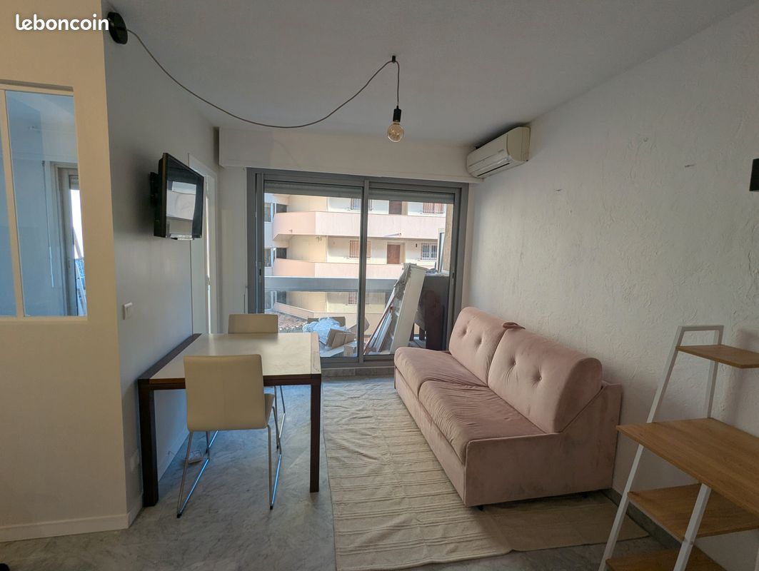 Appartement 2 pièces 27 m² · à Antibes · 27 m² · 960 €/mois