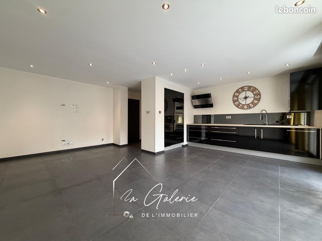 Appartement 2 pièces 50 m² · à Saint-Nazaire-les-Eymes · 50 m² · 198 000 €