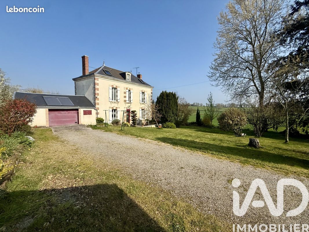 Maison 5 pièces 142 m² · à Parthenay · 142 m² · 198 000 €