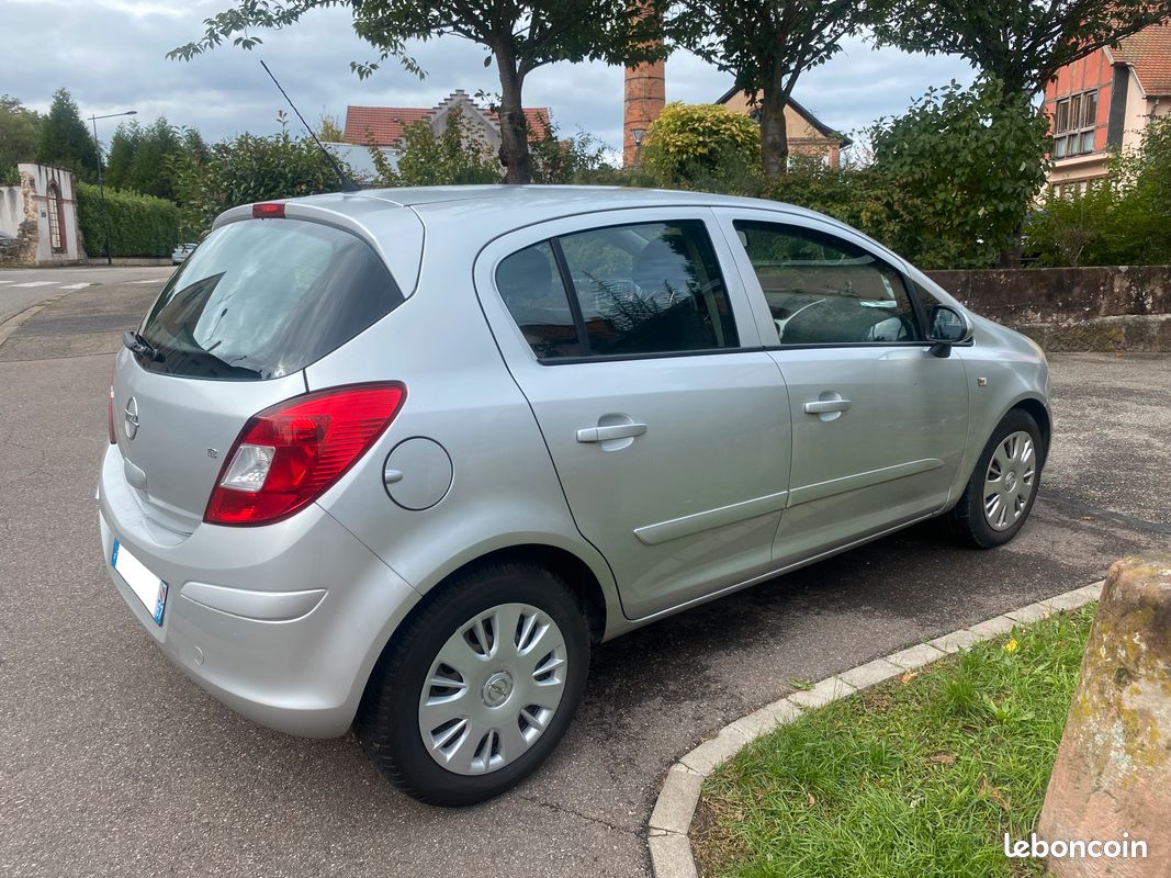 OPEL CORSA 1L2 essence Twinport Moteur à chaine clim crit'air 2 garantie 12mois (image 2)