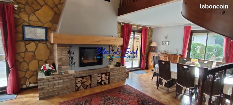 Villa 8 pièces 190 m²