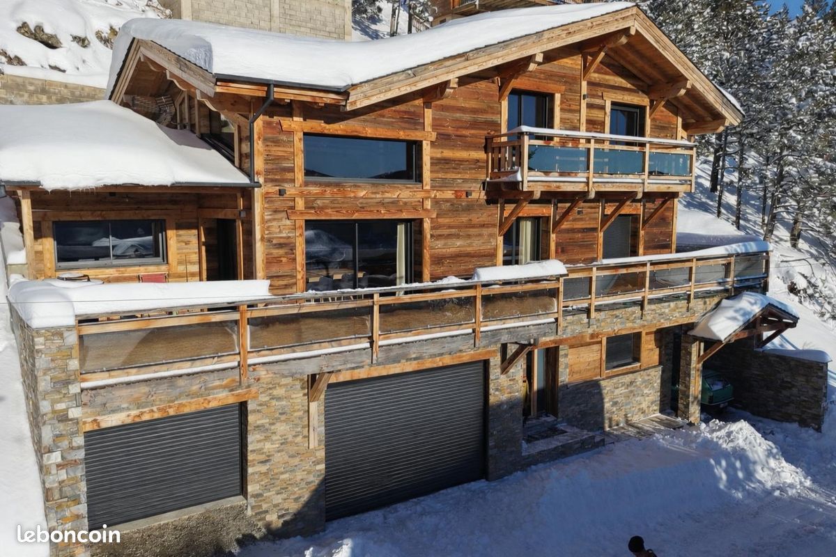 Maison 6 pièces 200 m² · à Les Angles · 200 m² · 1 350 000 €