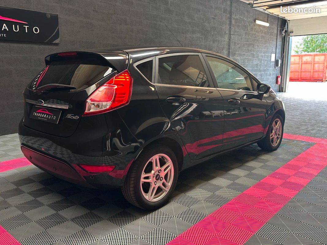 FORD FIESTA 1.5 TDCi 75 S&S Titanium (image 7)