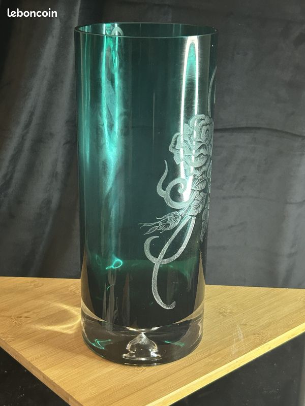 Vase rouleau en cristal de Bohème vert gravé rose dépolie 27 cm (image 6)
