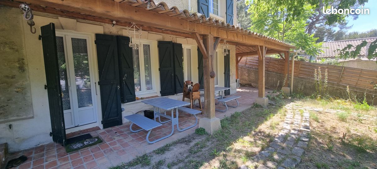Appartement 2 pièces 18 m² · à Marseille · 18 m² · 570 €