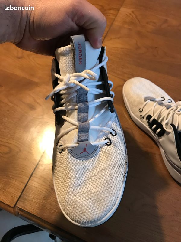 Nike Jordan (image 1)