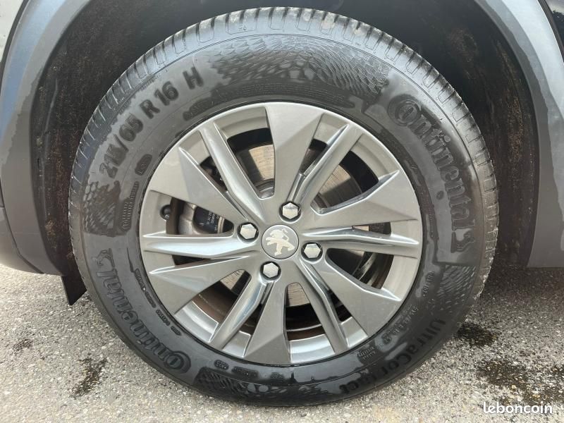 Peugeot 2008 e-2008 136ch Style (image 7)