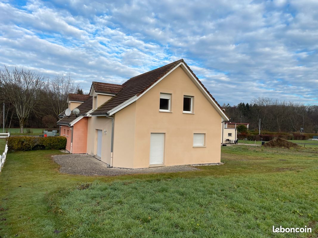 Maison 5 pièces 97 m² · à Delle · 97 m² · 200 000 €