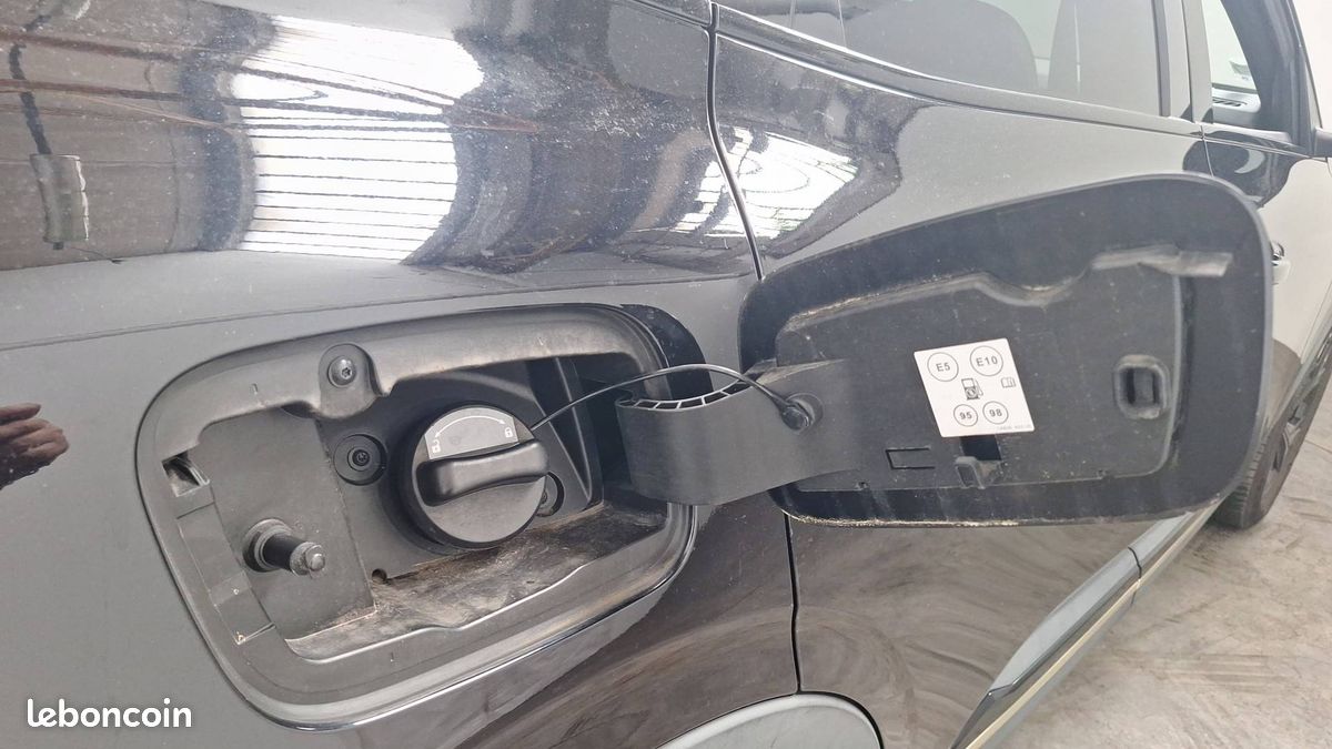 Renault arkana e tech hybride 145 22 engineered (image 22)
