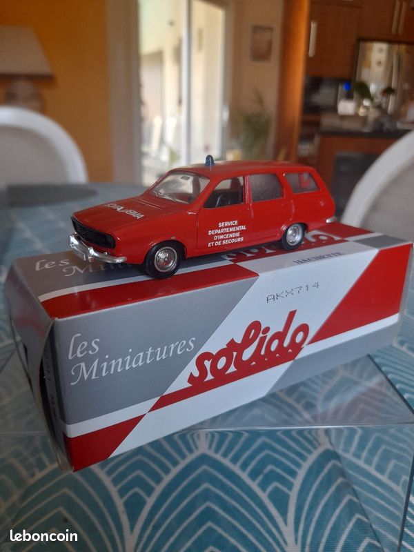 Renault 12 Break 1/43 Solido Boite Souple
