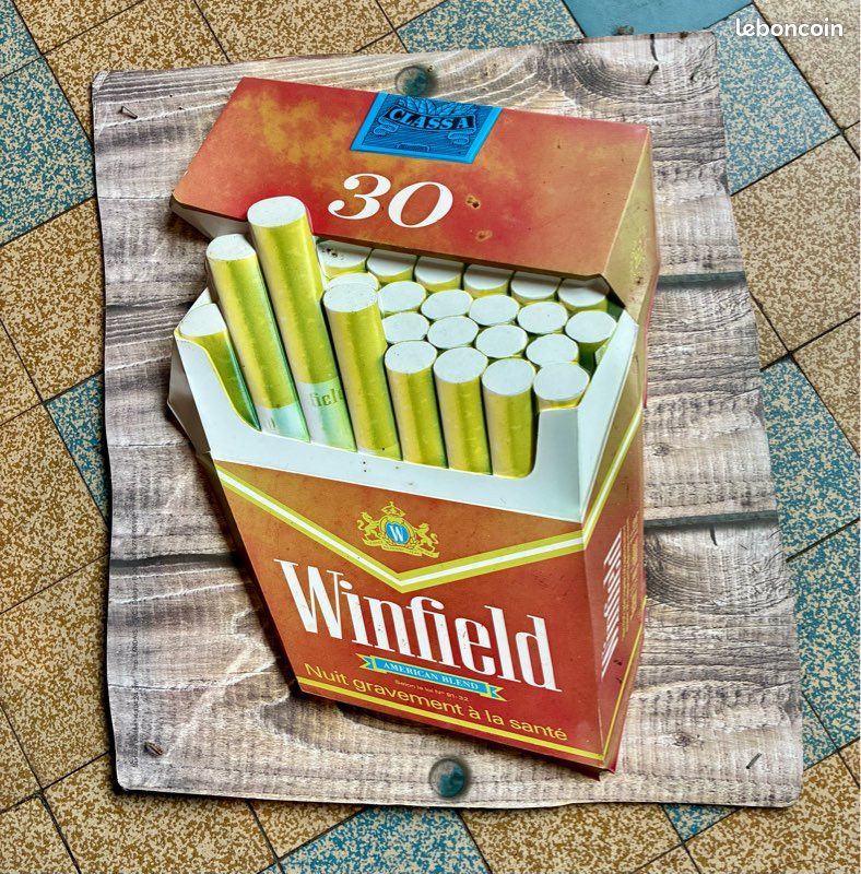 PLV 3D Vintage - WINFIELD American Blend - Paquet de 30 - Carton Relief  Rétro Collection