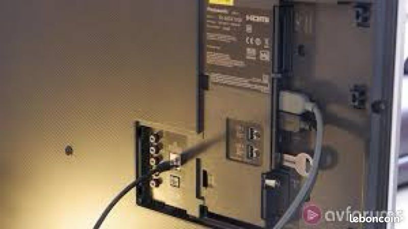 TV PANASONIC TX-58DX700F état neuf Photo, audio vidéo