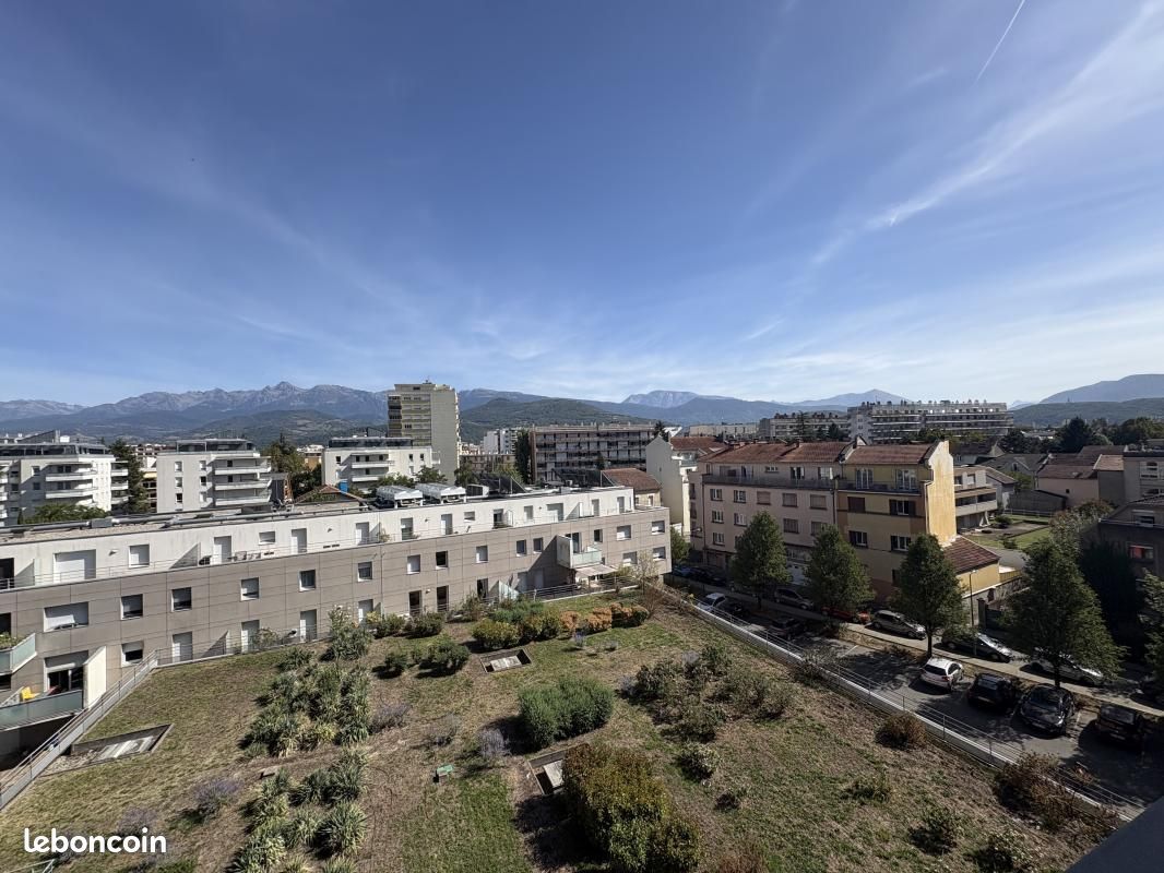 Appartement 3 pièces 67 m² · à Grenoble · 67 m² · 1 070 €/mois