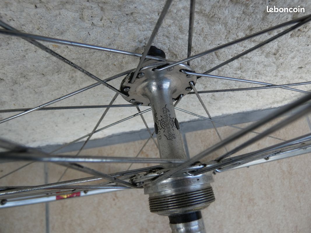 Roue Arrière MAVIC 192NE, Première Monte, Pneu Inclus, Moyeu Campagnolo Pour Cassette 8 Vitesses