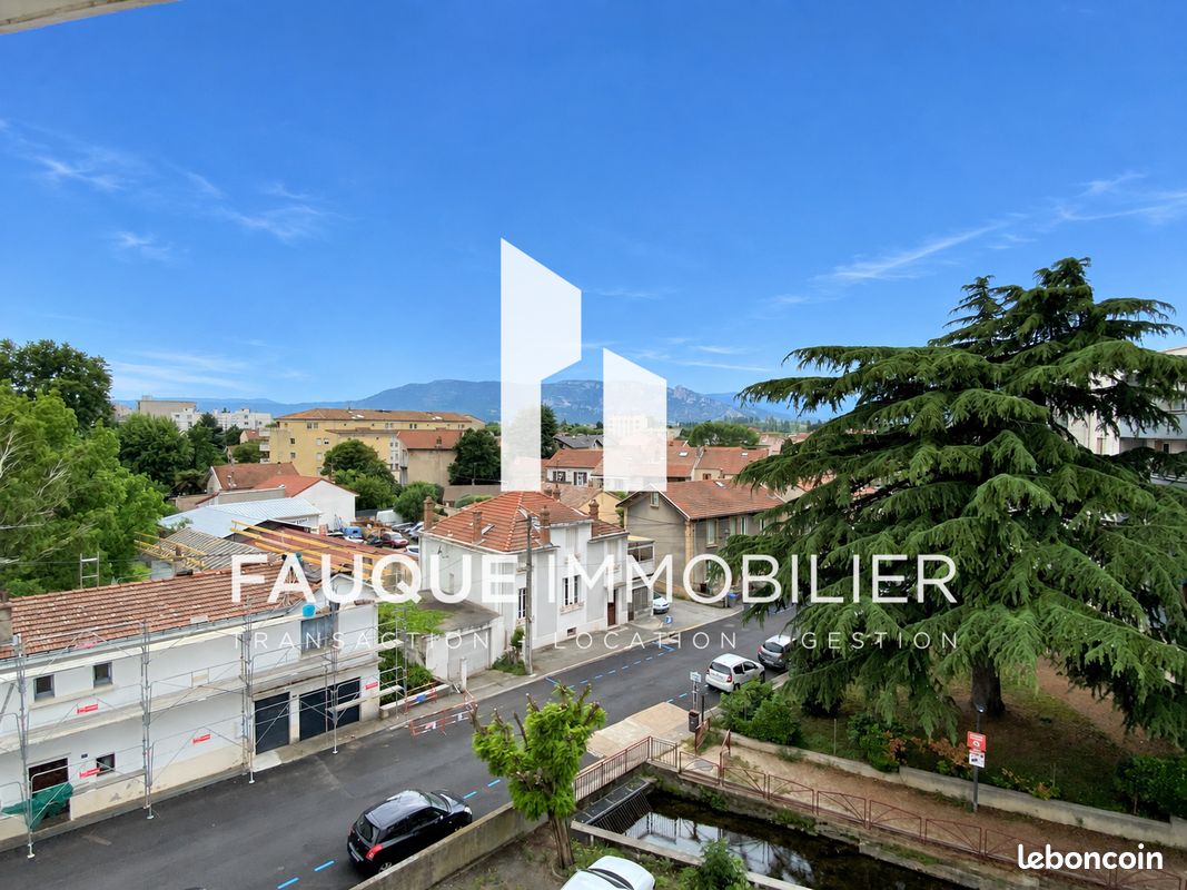 Appartement 3 pièces 52 m² · à Bourg-lès-Valence · 52 m² · 650 €/mois