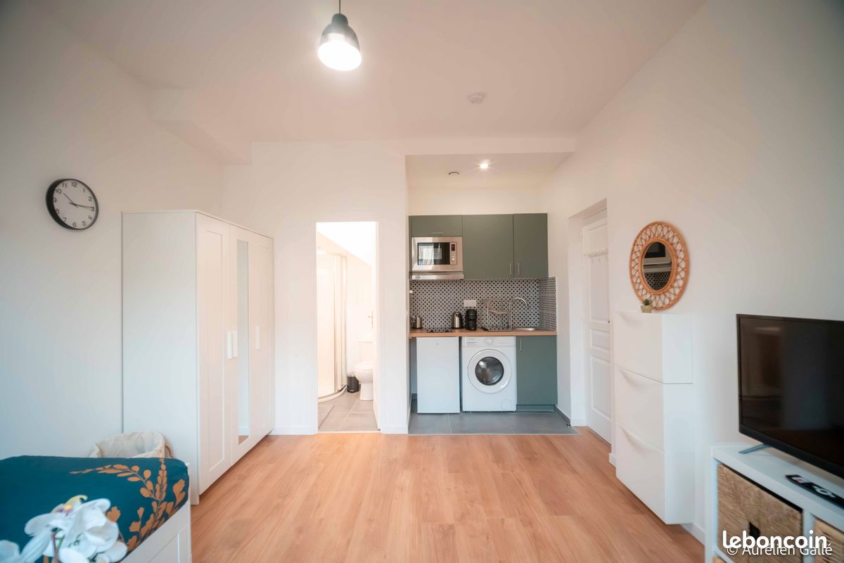 Maison a louer villeneuve-le-roi - 9 pièce(s) - 182 m2 - Surfyn