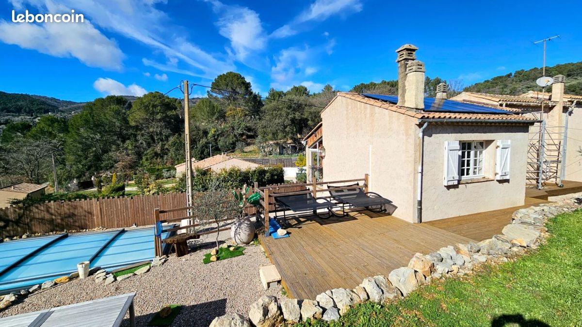 Maison 6 pièces 140 m² · à Callas · 140 m² · 399 000 €